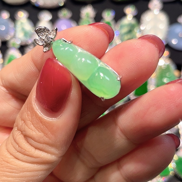 翡翠银S925镶嵌颈饰