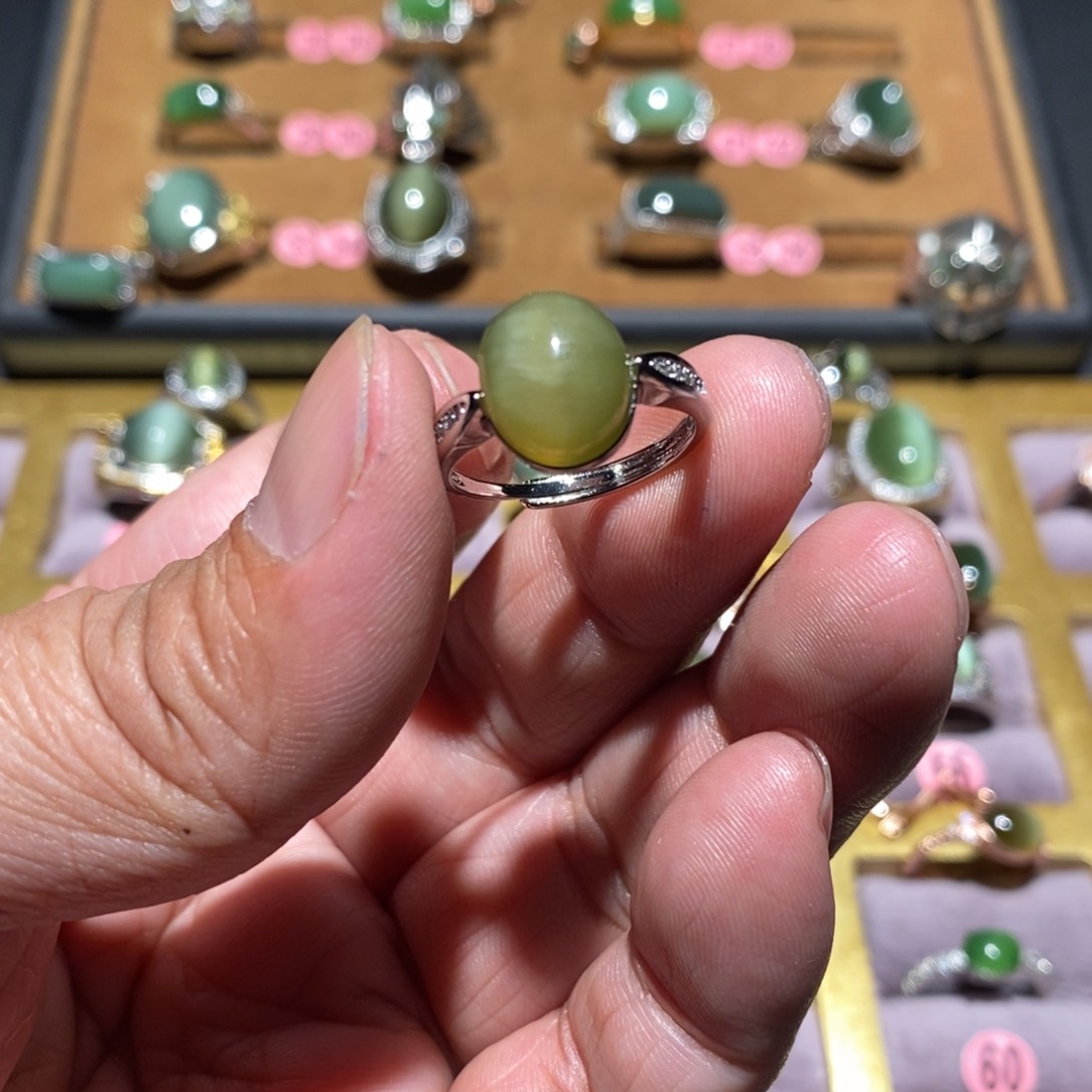 和田玉（碧玉）戒指未镶嵌