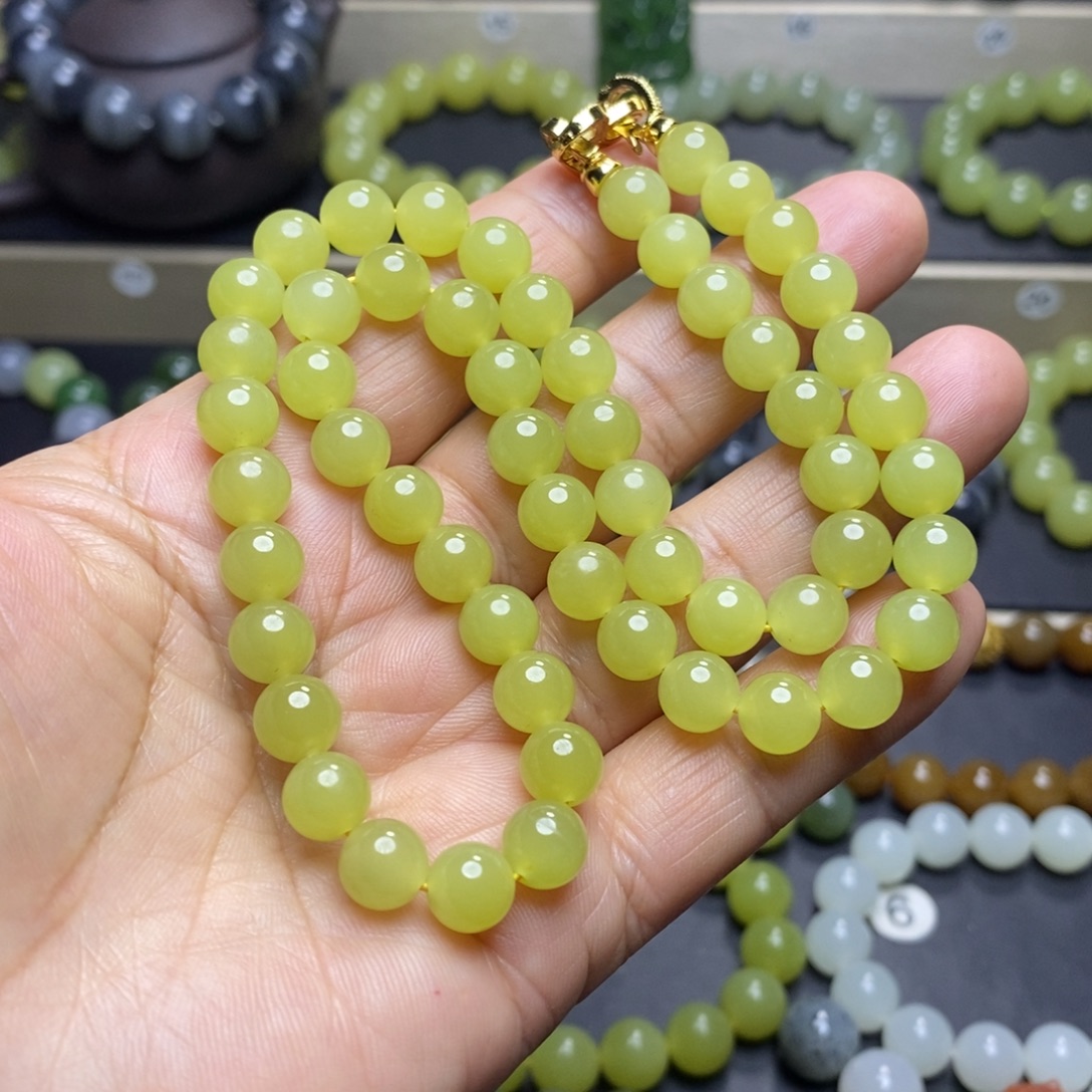 和田玉未镶嵌手串