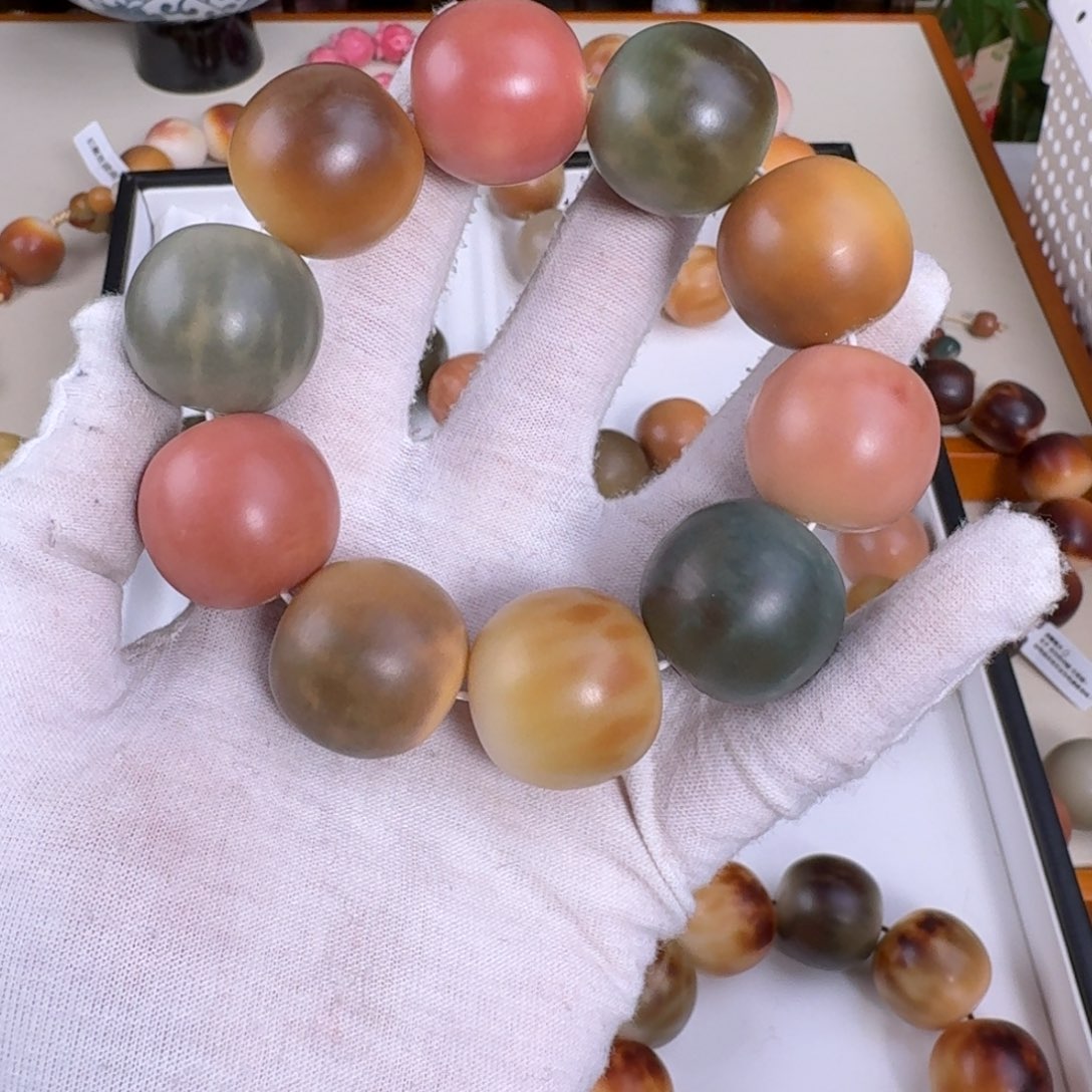 白玉菩提吊坠৲****西福利单圈