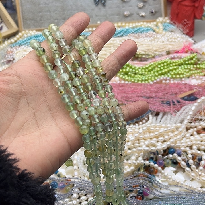 玛瑙/玉髓珠宝半成品未镶嵌一条6.5mm左右葡萄石