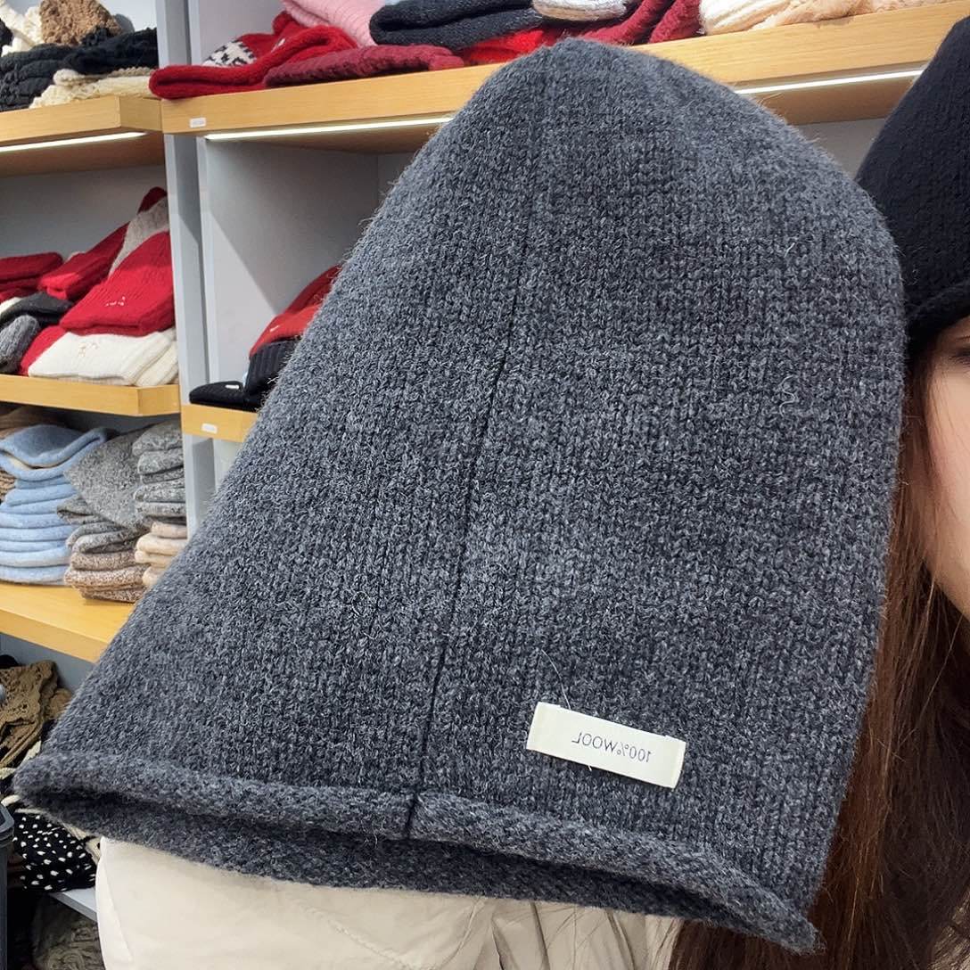 皮质非金属灰色冷帽针织