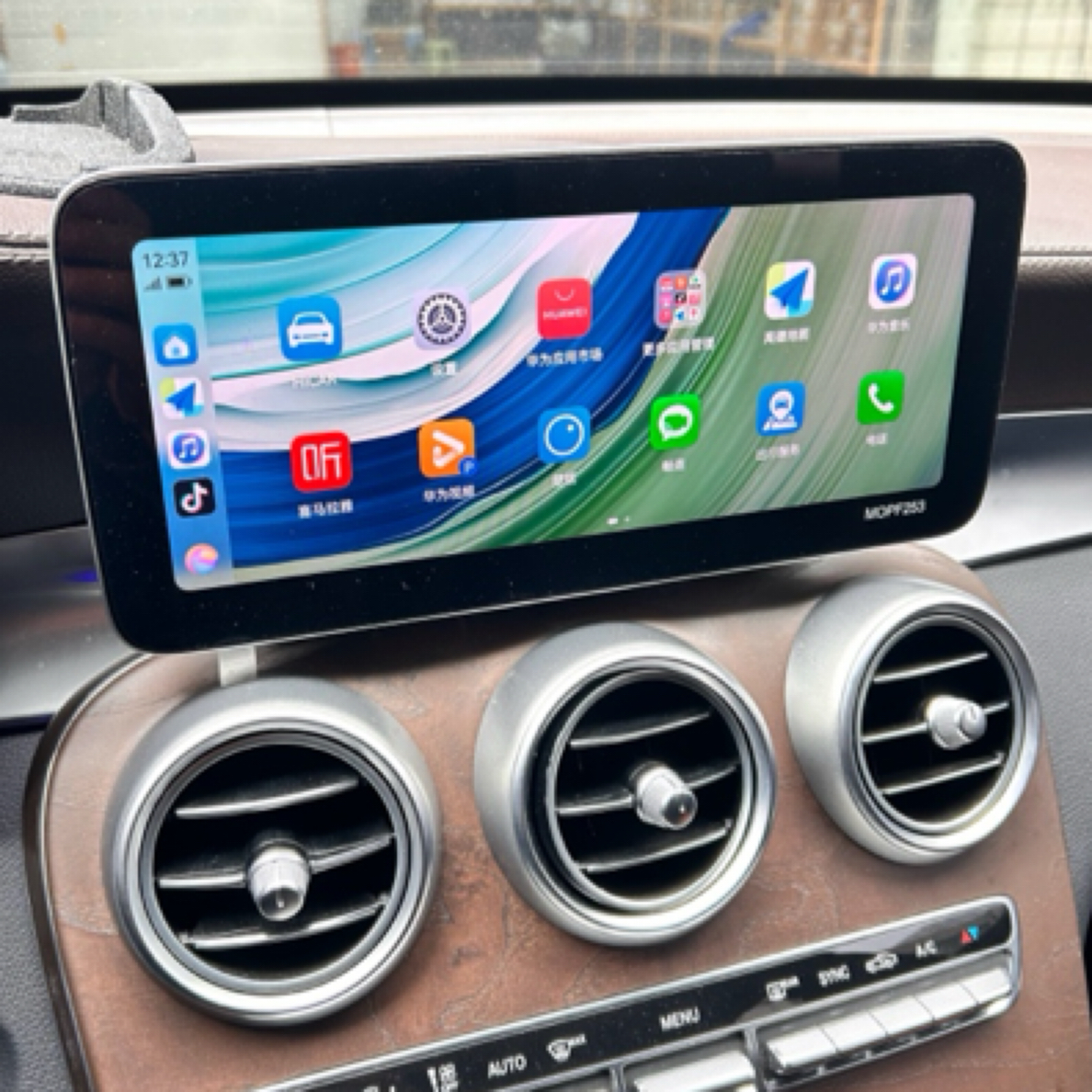 奔驰GLC260无线CarPlay HiCar