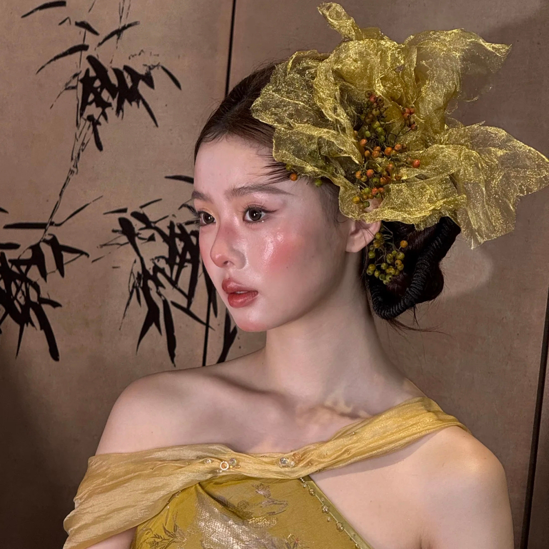 新款新中式薄纱花朵发饰婚礼古风精致头花配饰轻奢时尚气质1128