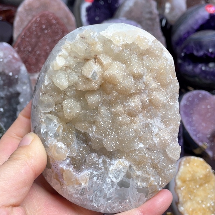 水晶摆件未镶嵌捡漏