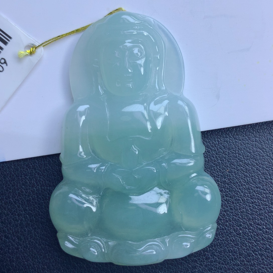 翡翠颈饰未镶嵌观音