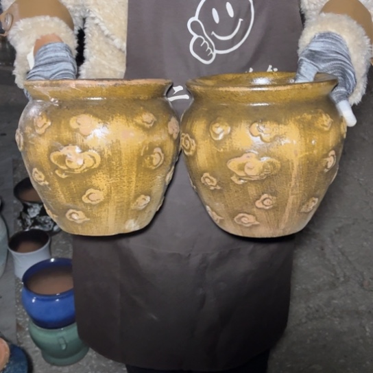 红陶口18高20瑕疵