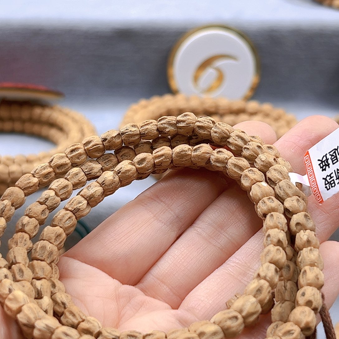 柏香籽/百香籽手串A****°