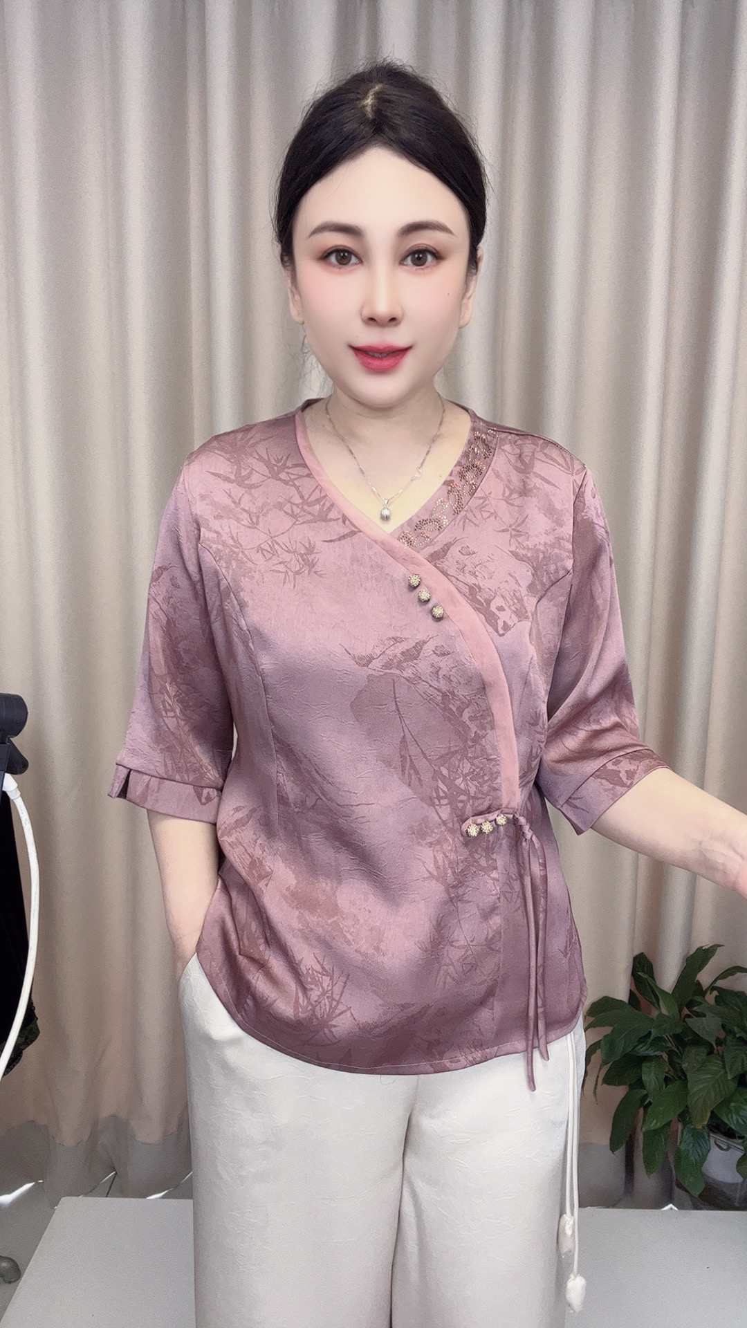 ＪＲ8588春夏新款流苏新中式国风中老年女装大码妈妈中袖时尚小衫