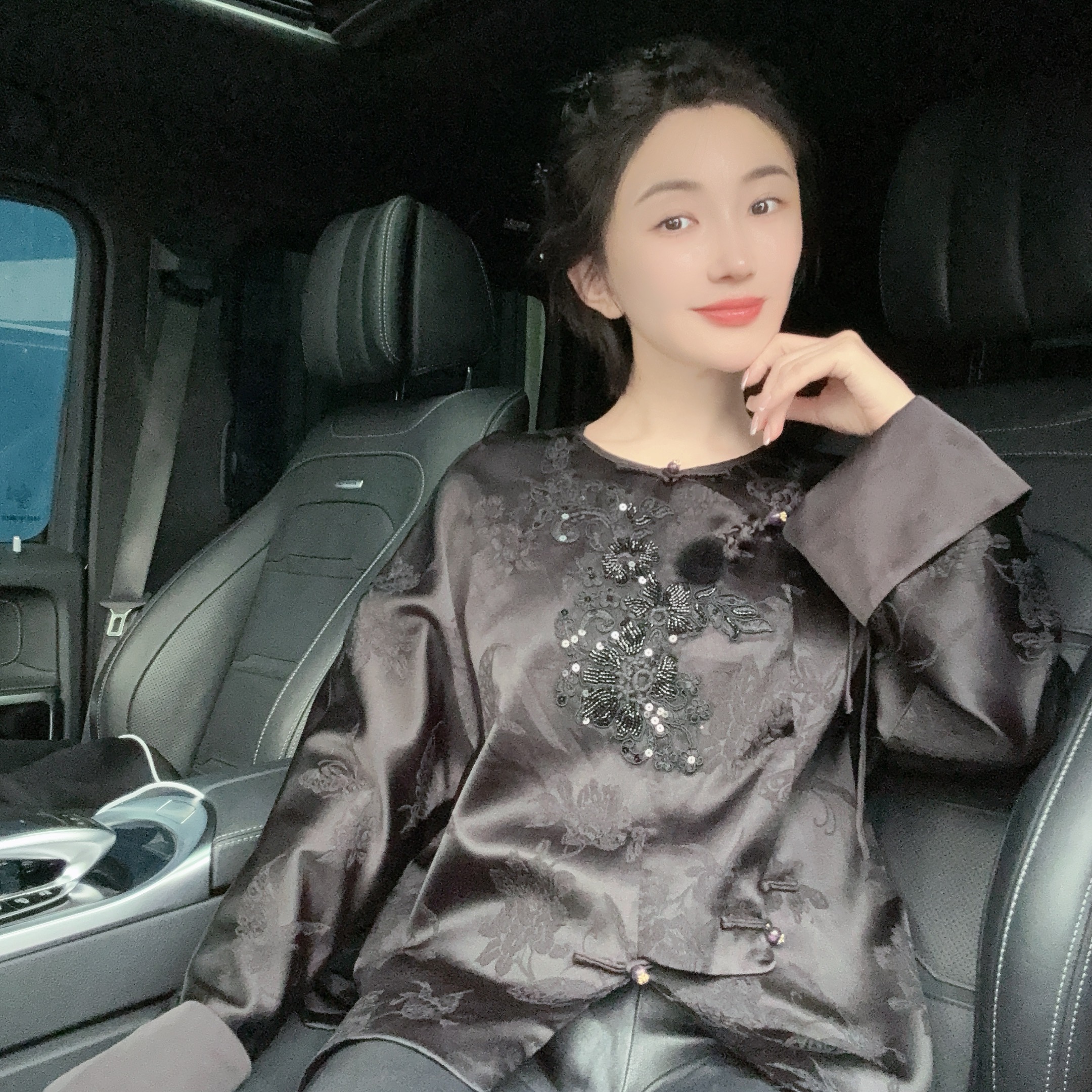 Betty Bairn【刘HAHA精选】新中式刺绣圆领外套24B-BW8188