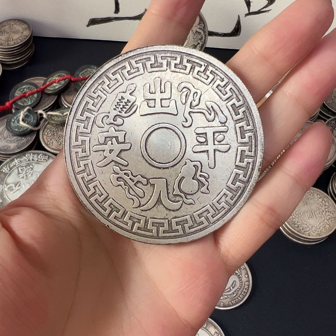 金属复古风格摆件