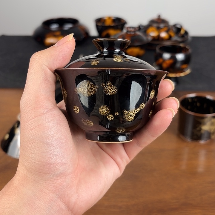 瓷点彩鹧鸪斑二才元宝盖碗