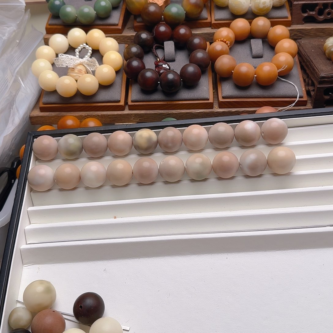 坏***萱菩提根/象牙果吊坠手持23