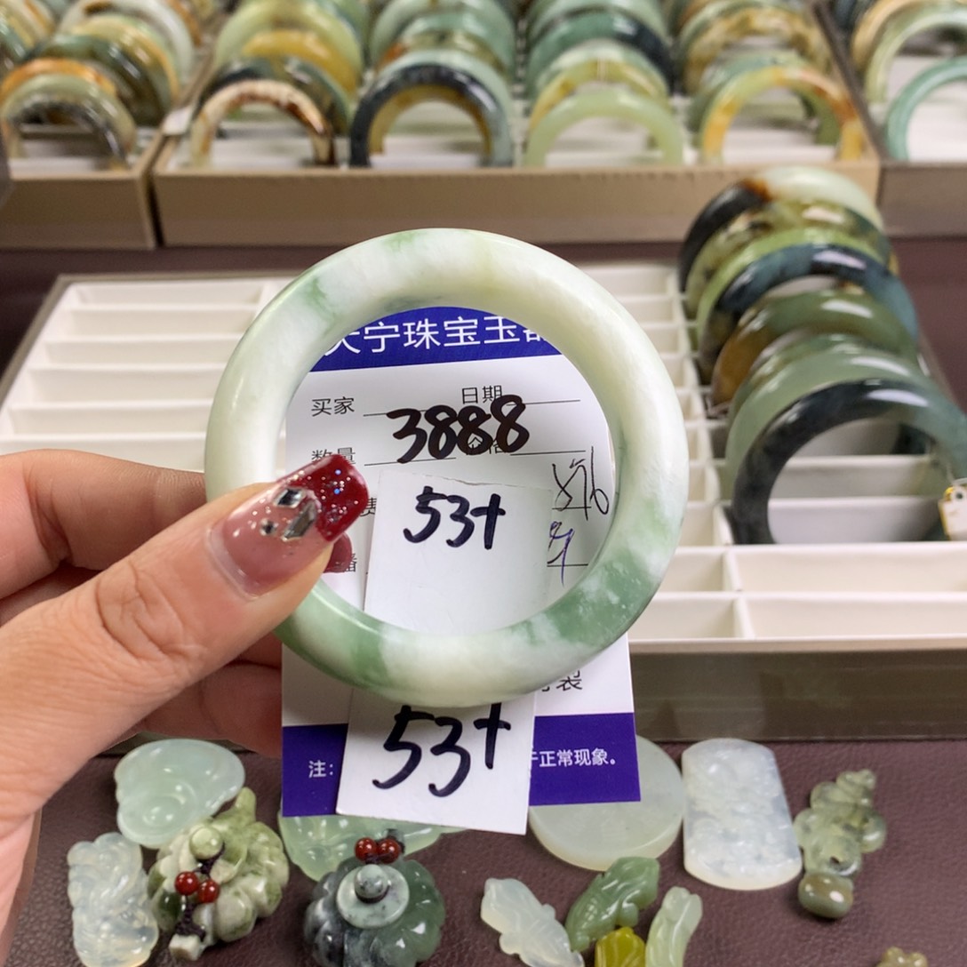 蛇纹石玉手镯未镶嵌3888