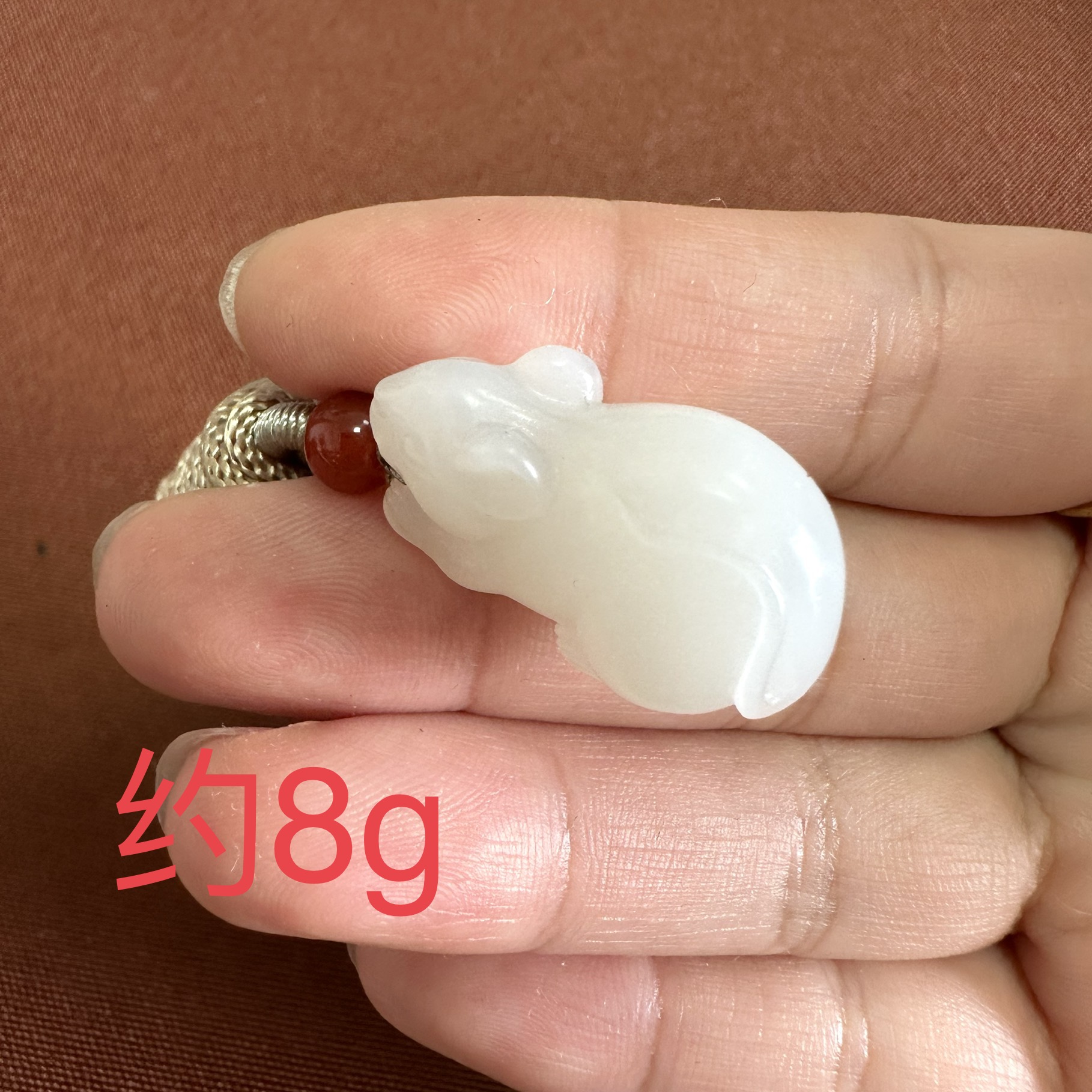 X和田玉老鼠吊坠重量约8g