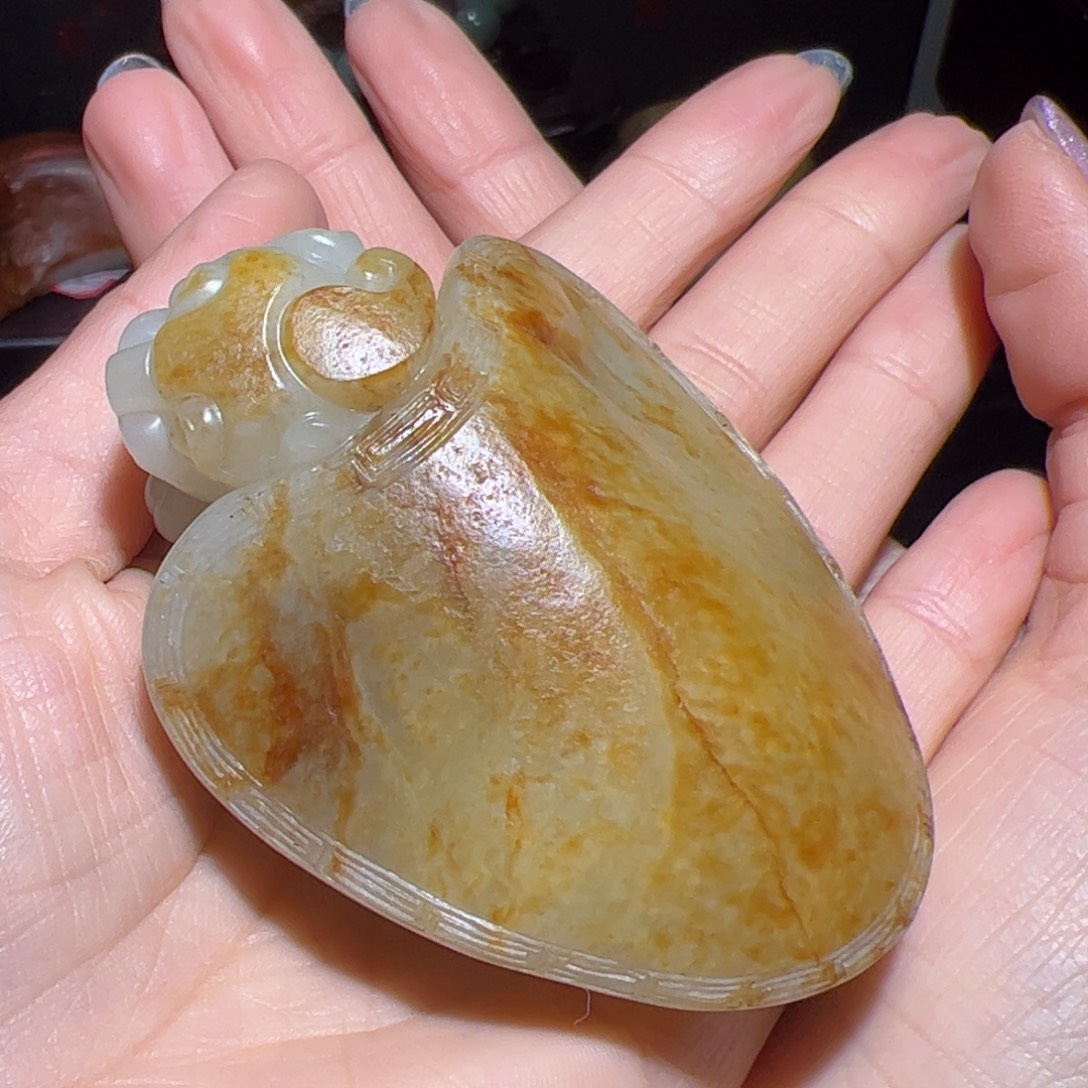 糊***涂和田玉未镶嵌颈饰