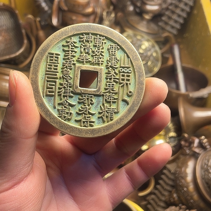 诚信经营铜器摆件