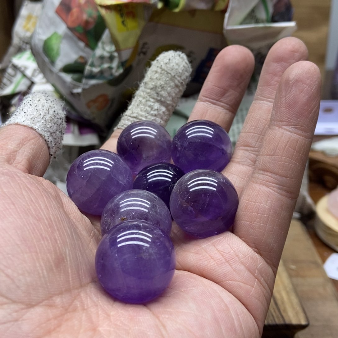 紫晶天然水晶摆件未镶嵌