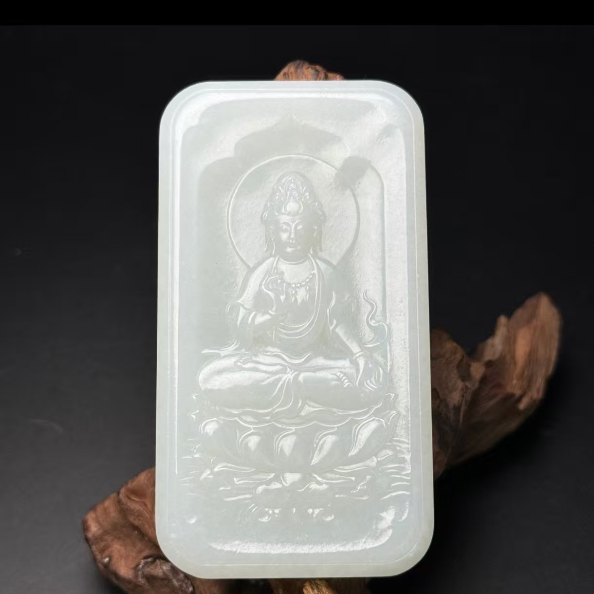 新疆和田玉，白玉莲花观音，玉质细腻温润