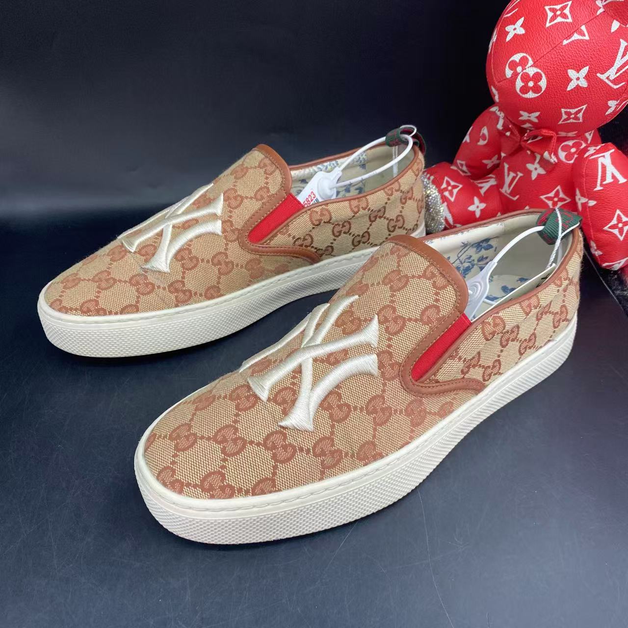 95新 GUCCI/古驰 橘红色老花时尚MLB联名一脚蹬42欧码yj013