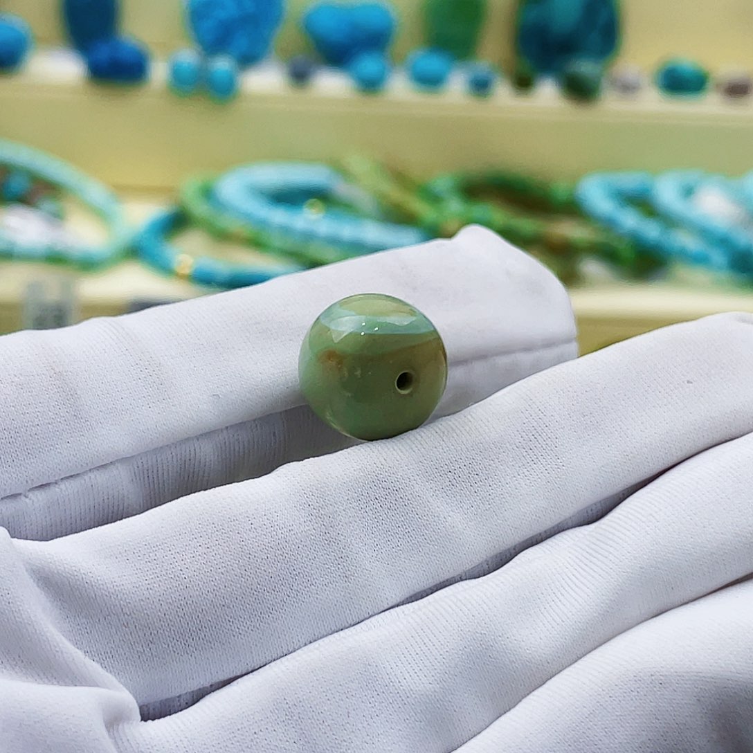 绿松石颈饰未镶嵌迷***旦