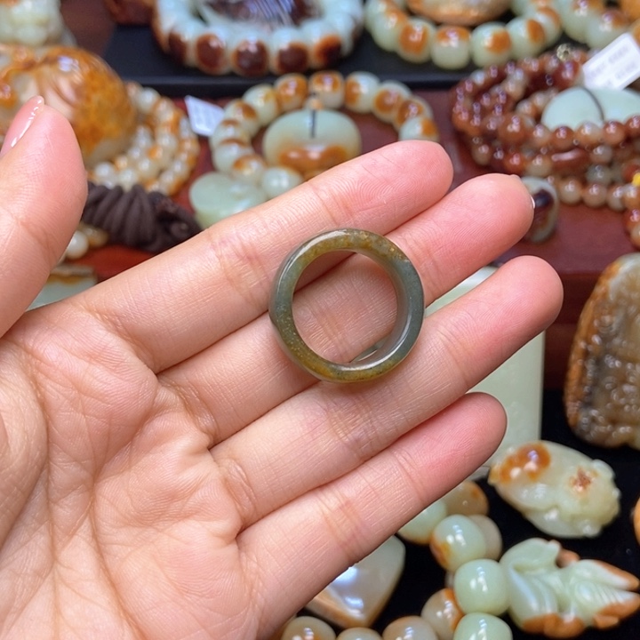 岫岩河磨玉（透闪石质玉）未镶嵌挂件