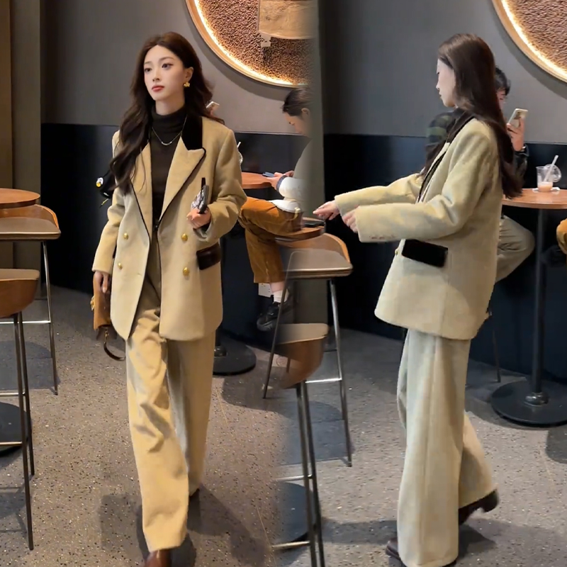 2025秋冬新款时尚显瘦气质网红高档套装女高级百搭宽松大码两件套