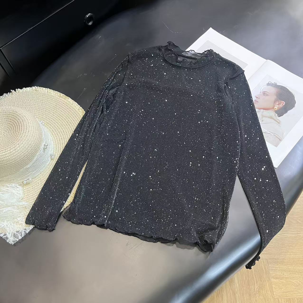 法式气质性感温柔（双层）镂空网纱满天星木耳边打底上衣女H7532