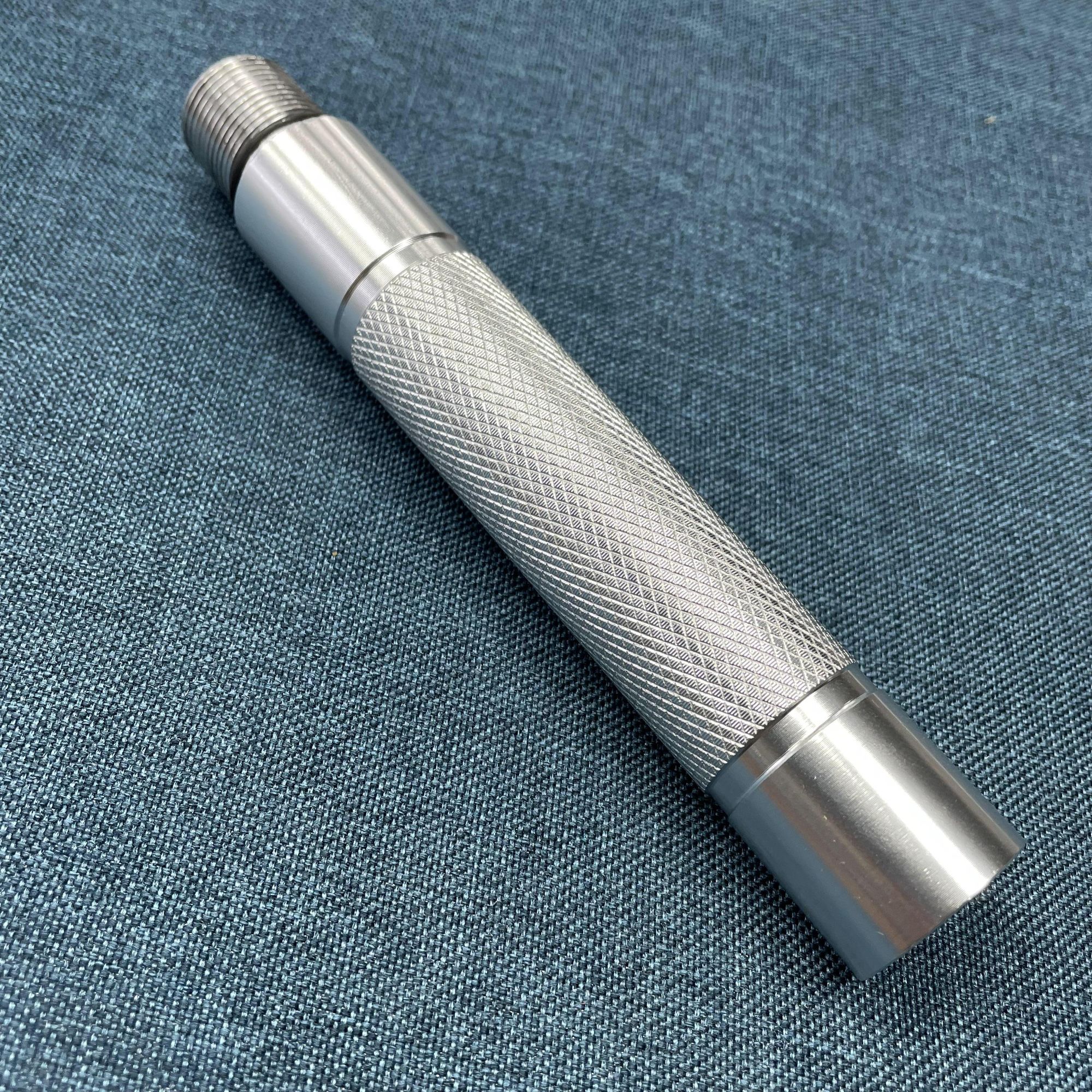 J23户外战术钢锹加长管