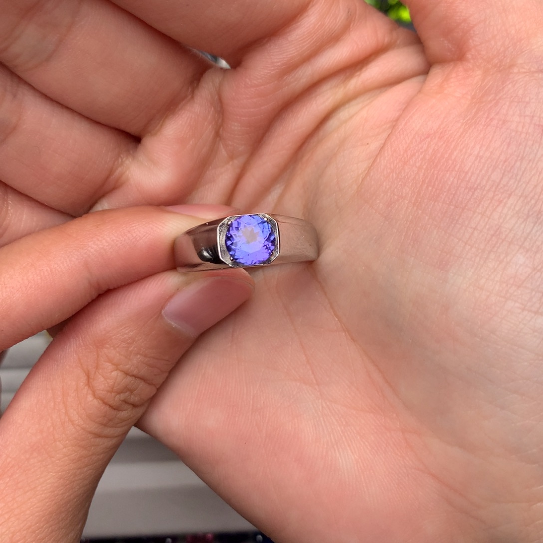 银S925镶嵌戒指坦桑石维**马定制不退换