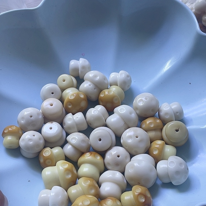 白玉菩提吊坠微瑕蘑菇二个