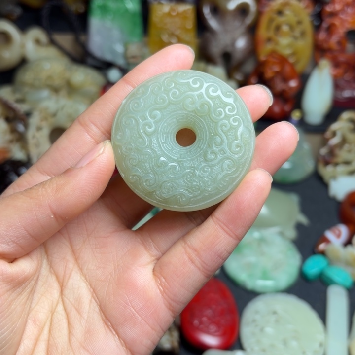 和田玉（糖玉）未镶嵌挂件