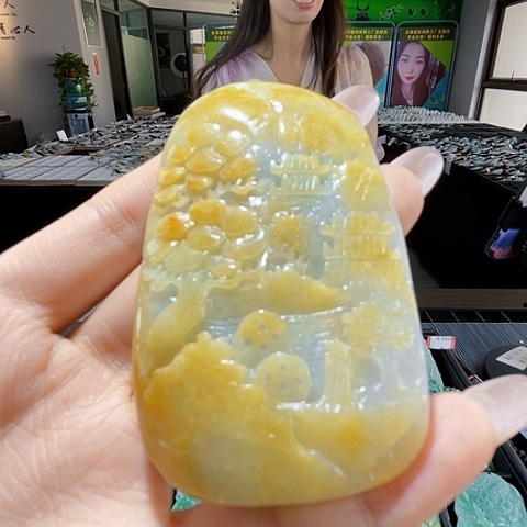 颈饰未镶嵌翡翠一个