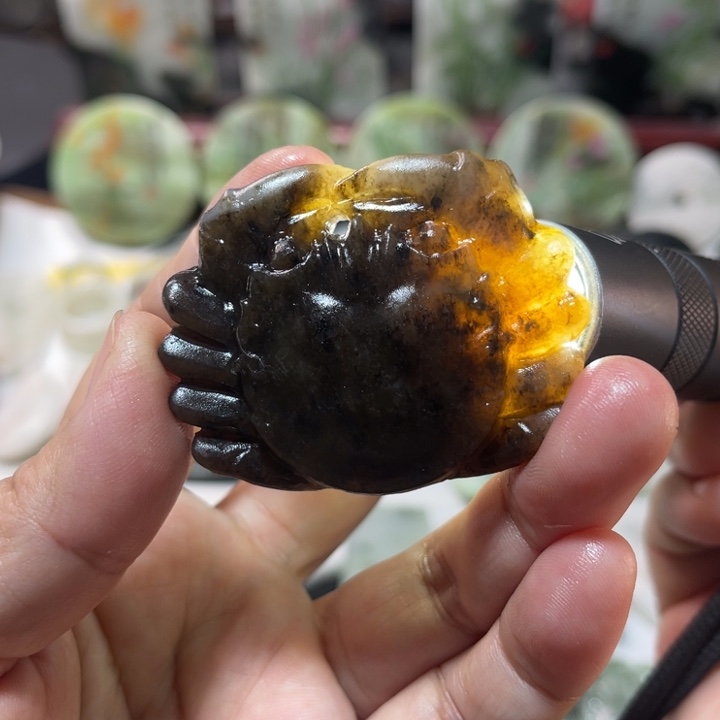独山玉未镶嵌颈饰