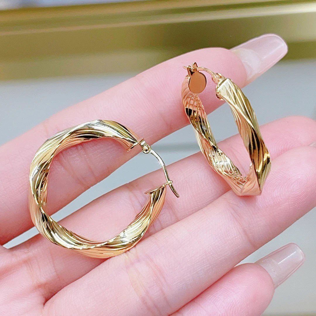 18K金进口莫比乌斯扭结耳圈重工时尚百搭气质个性耳环28mm