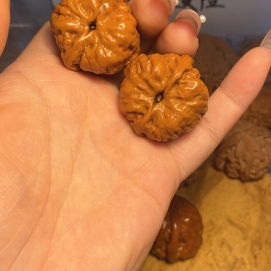 文玩核桃吊坠蛤蟆