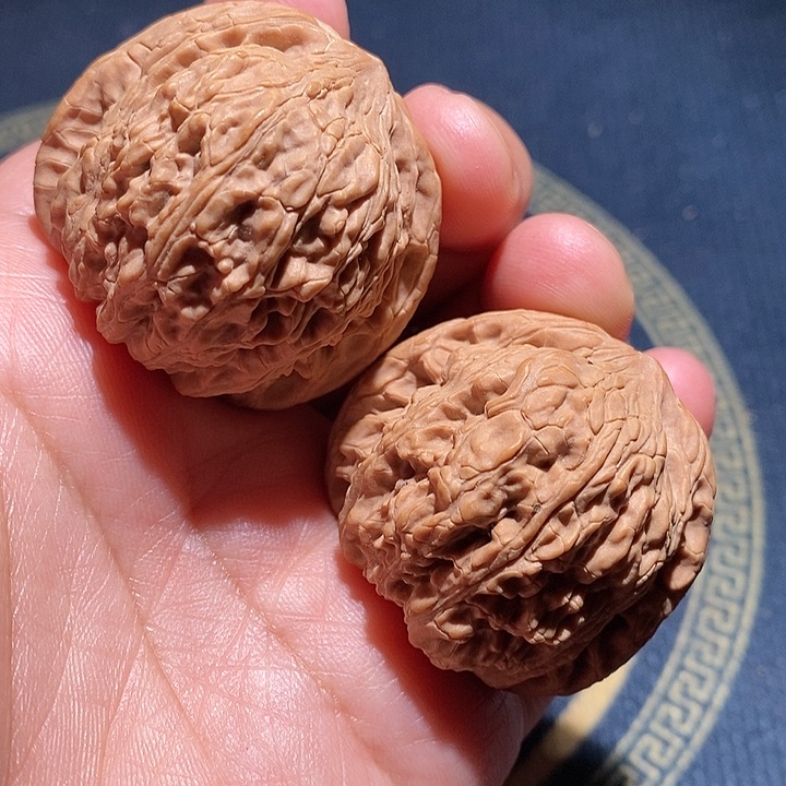 【闪购商品】文玩核桃吊坠平谷绣球