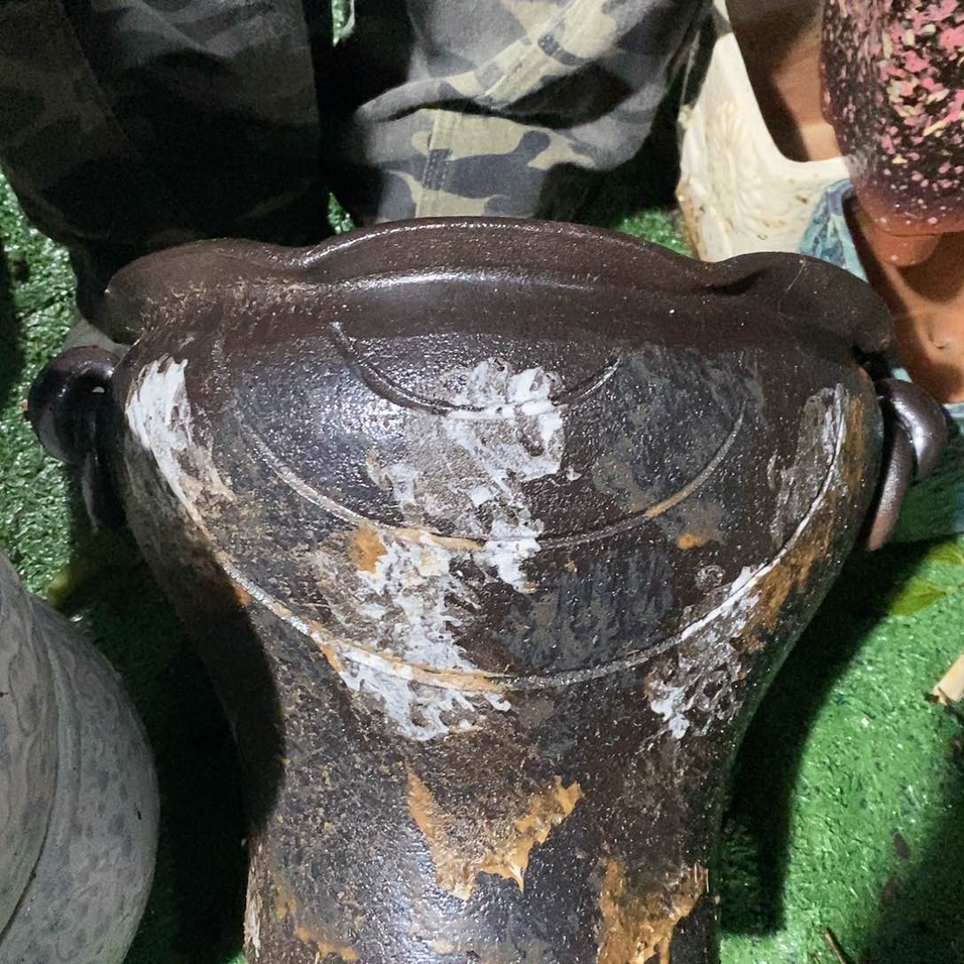 紫砂花盆正品30/28；j j h hu y y t h h