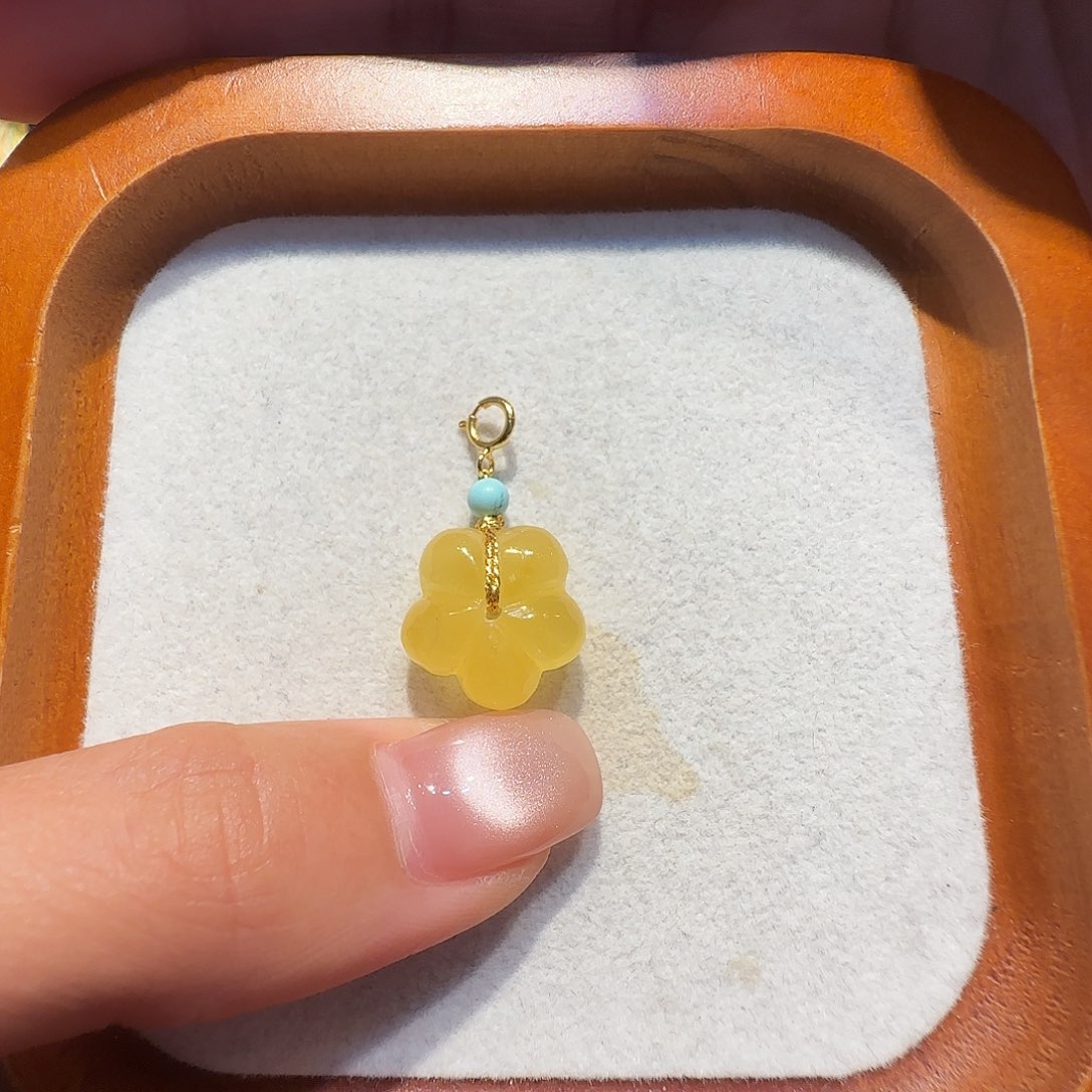 未镶嵌琥珀珠宝奇石花花提溜