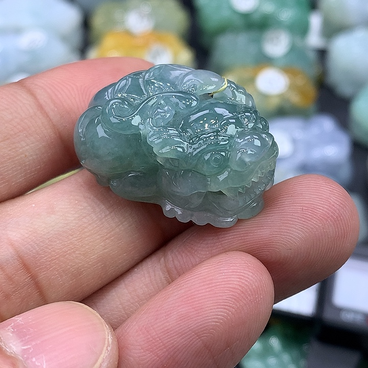 翡翠未镶嵌颈饰天然缅甸翡翠貔貅吊坠