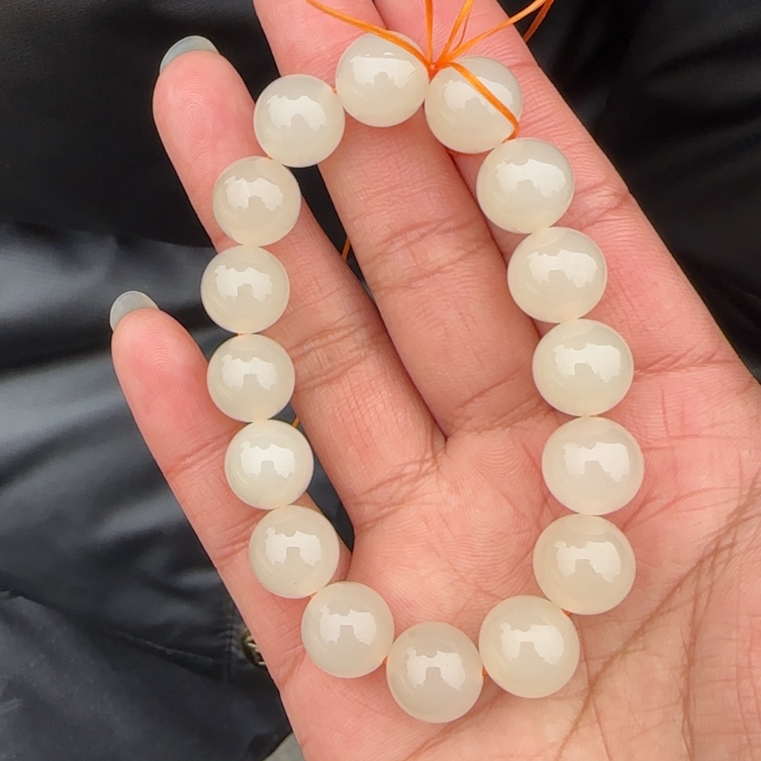 和田玉手串未镶嵌