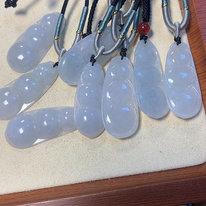 翡翠未镶嵌吊坠(不含链)多样性发其一