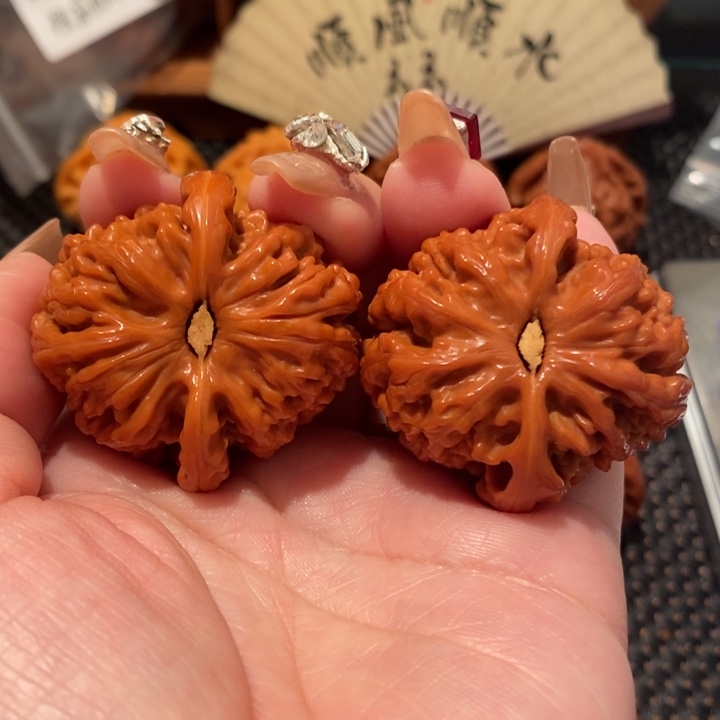 文玩核桃吊坠乔*白狮子660