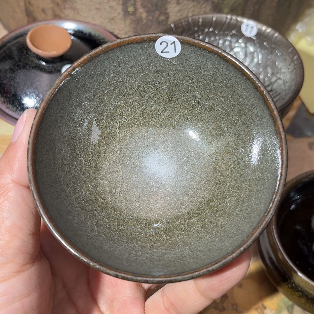 茶盏义兴龙窑坚持真柴烧