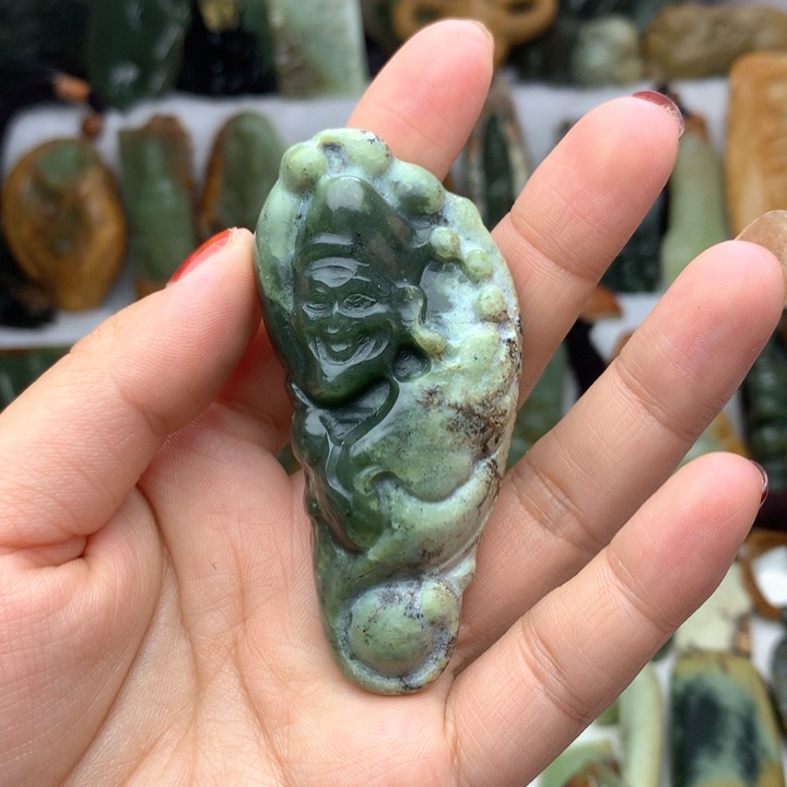 岫岩河磨玉（透闪石质玉）挂件未镶嵌