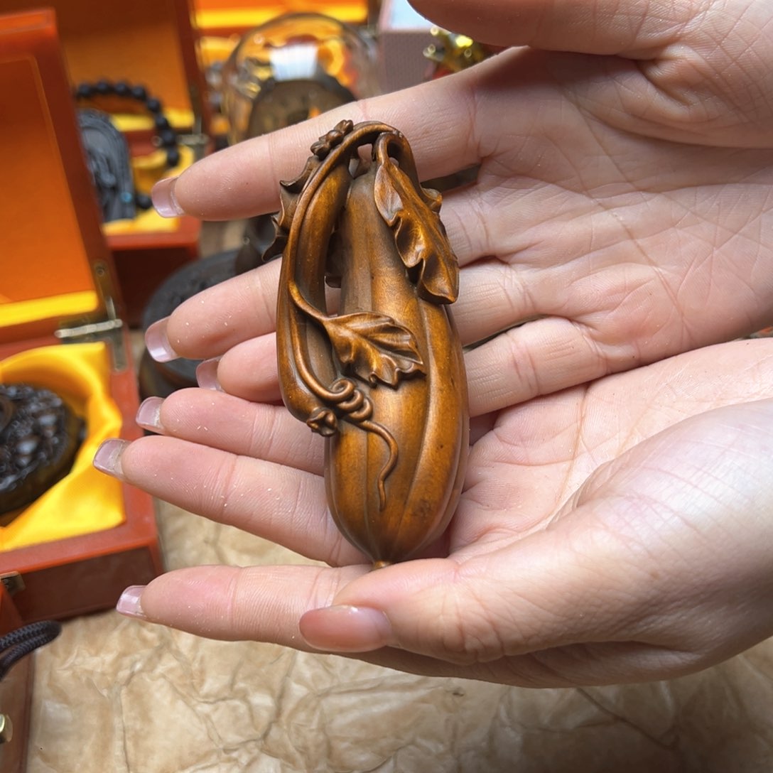 滴血莲花菩提吊坠