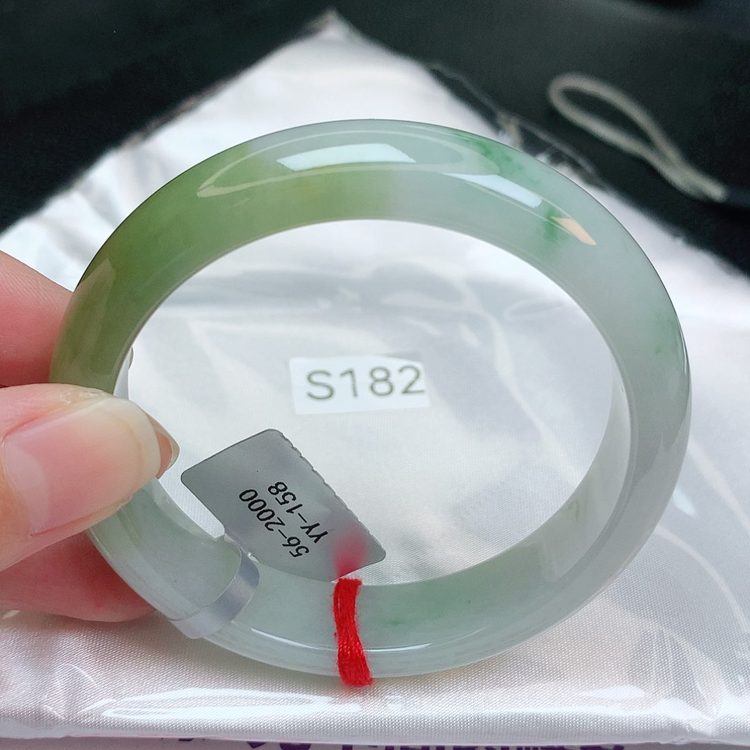 翡翠手镯未镶嵌缅甸天然A货翡翠手镯