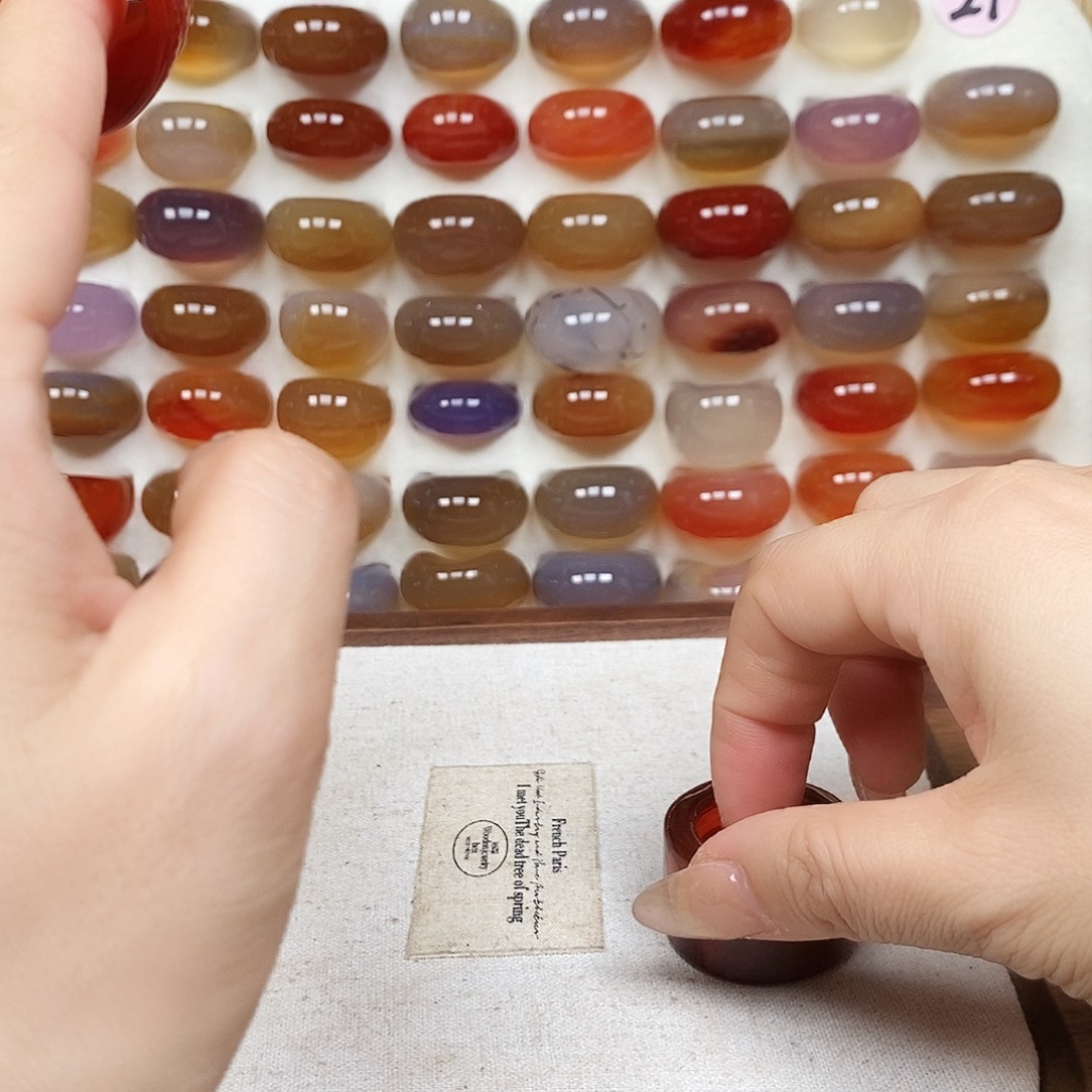 k***Z玛瑙/玉髓未镶嵌戒指