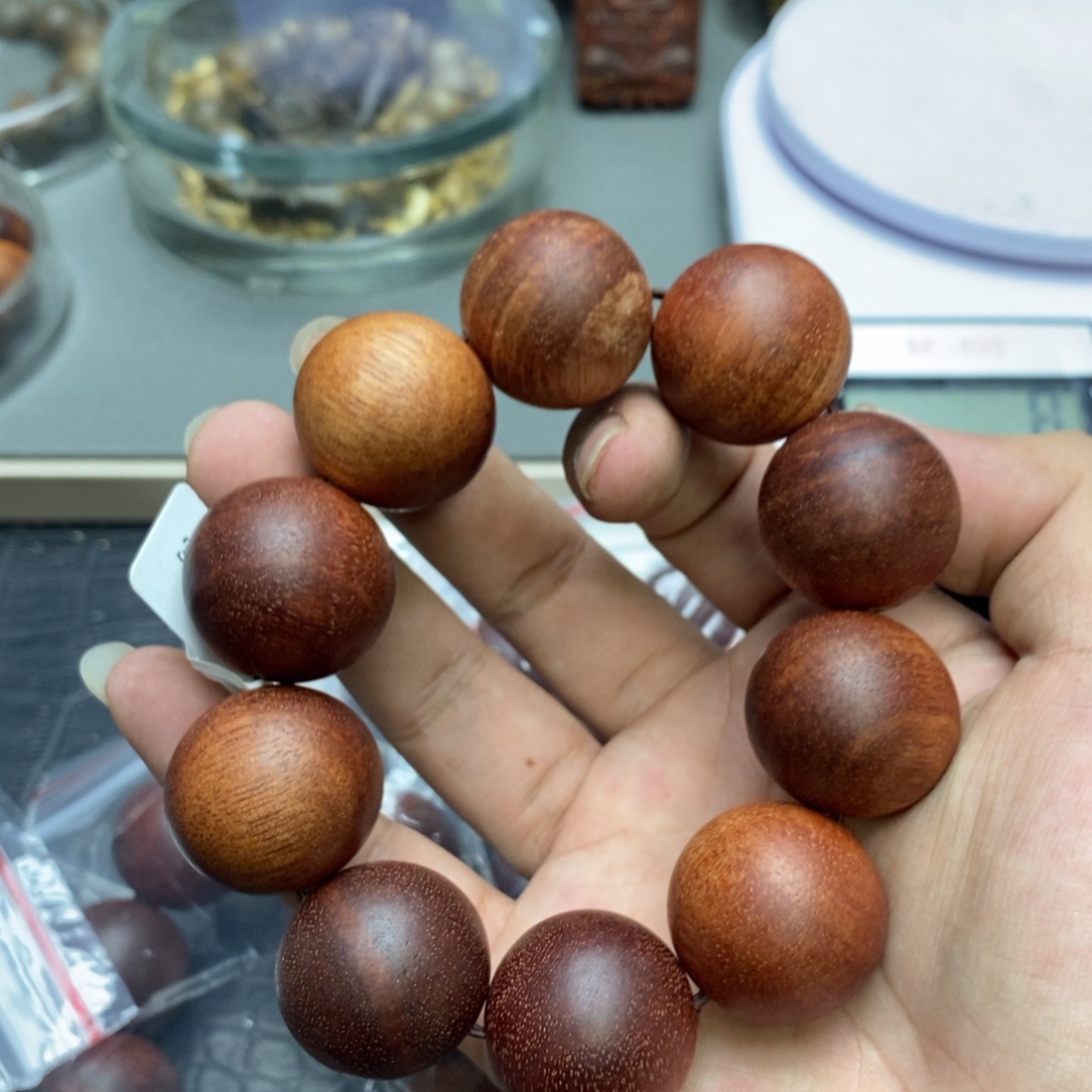 沉香沉香碎屑红土