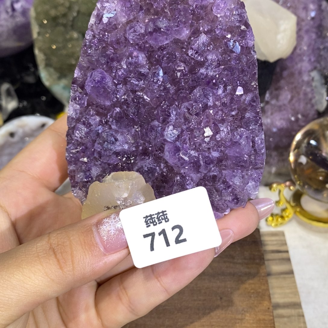 紫晶大型摆件（非配饰）未镶嵌方解石福利大漏